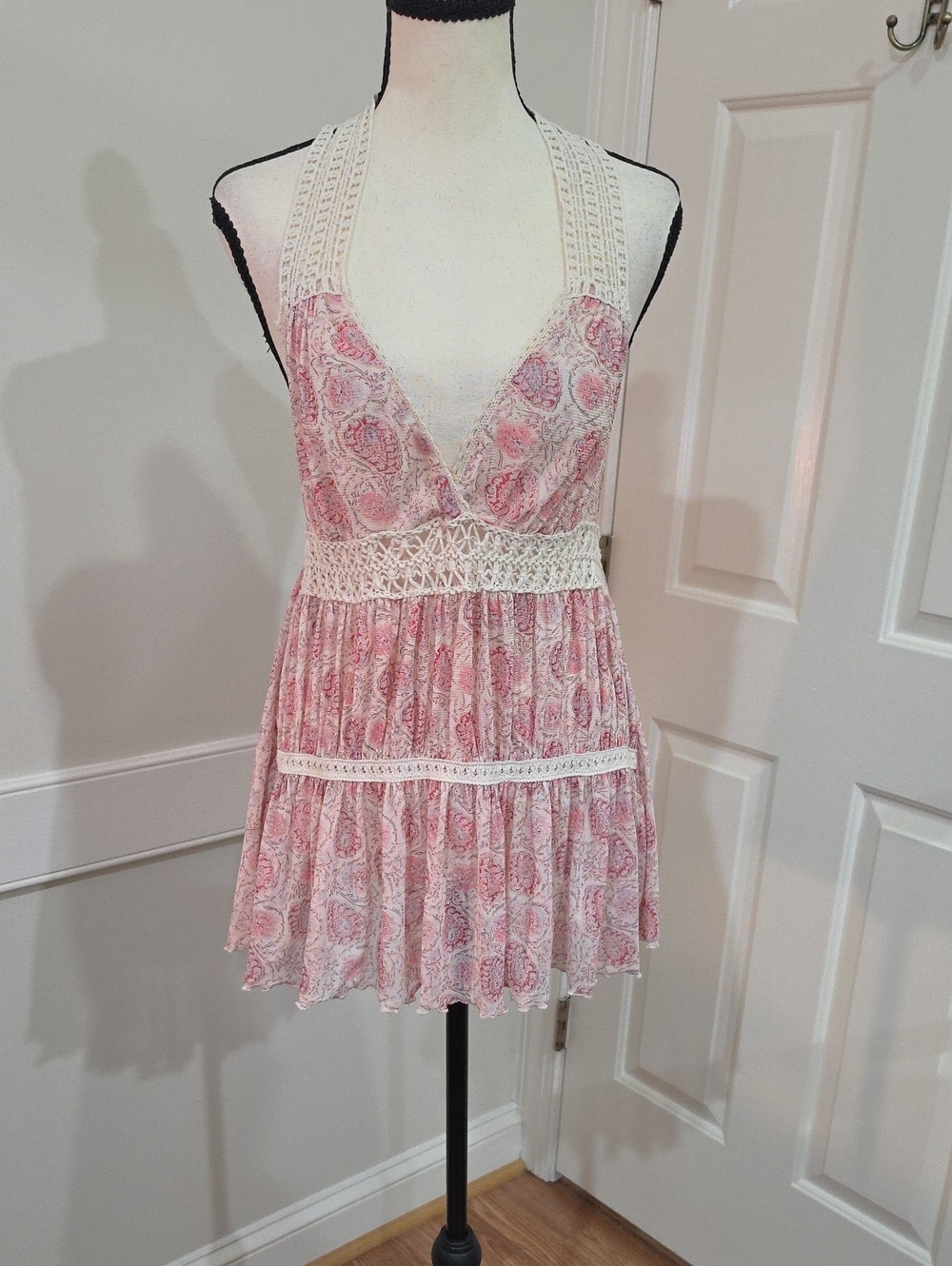 Daily Special Pink Paisley Halter Sundress with Crochet Trim Size M